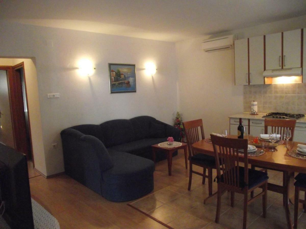 Apartments Dajana Silo Екстериор снимка